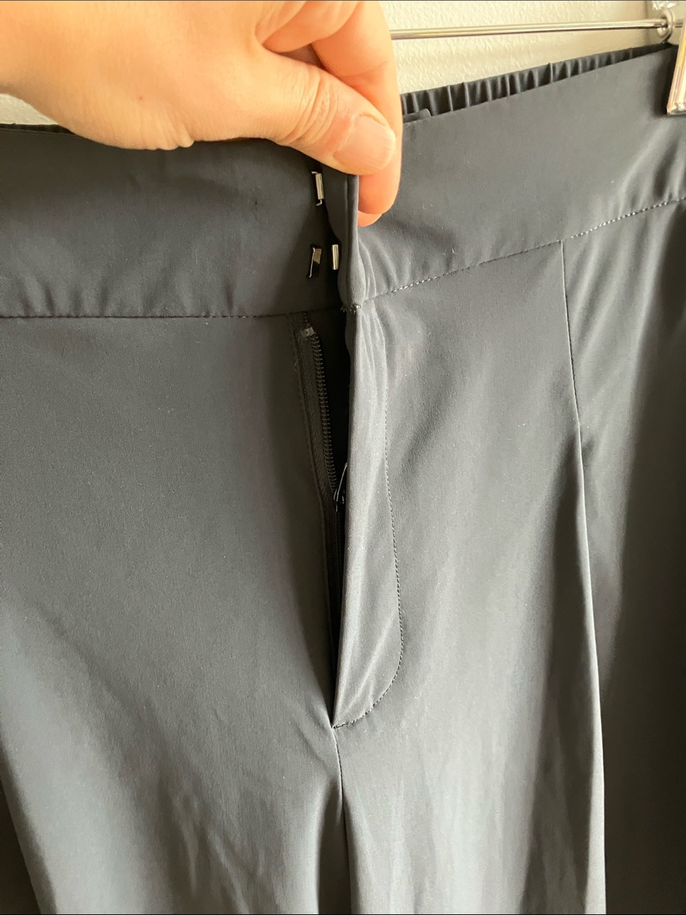 Size 8 Athleta Pinnacle High Rise Trouser Pants dark grey wide leg - Picture 5 of 11